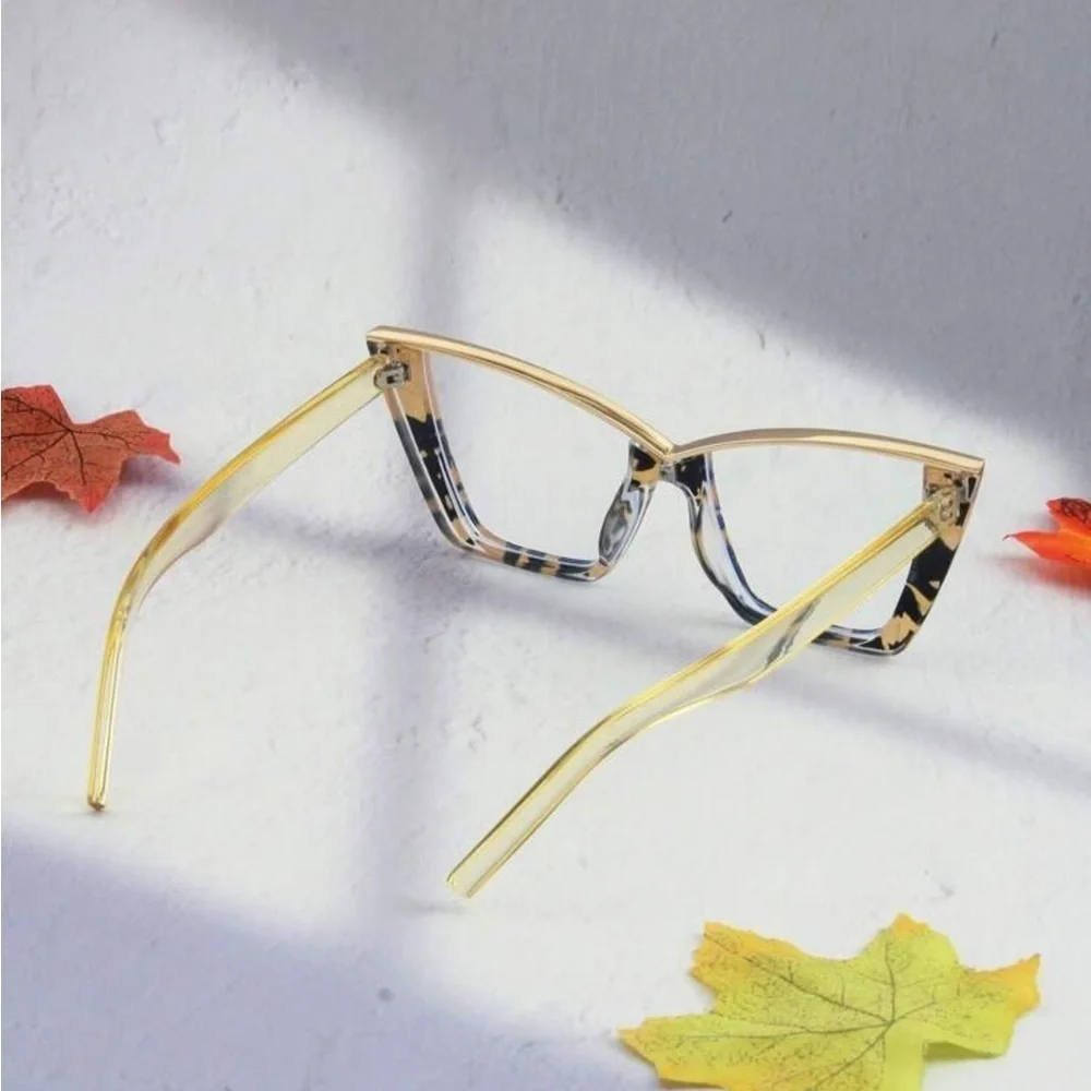 ✨NEW Stylish Tortoiseshell Cat-Eye Glasses